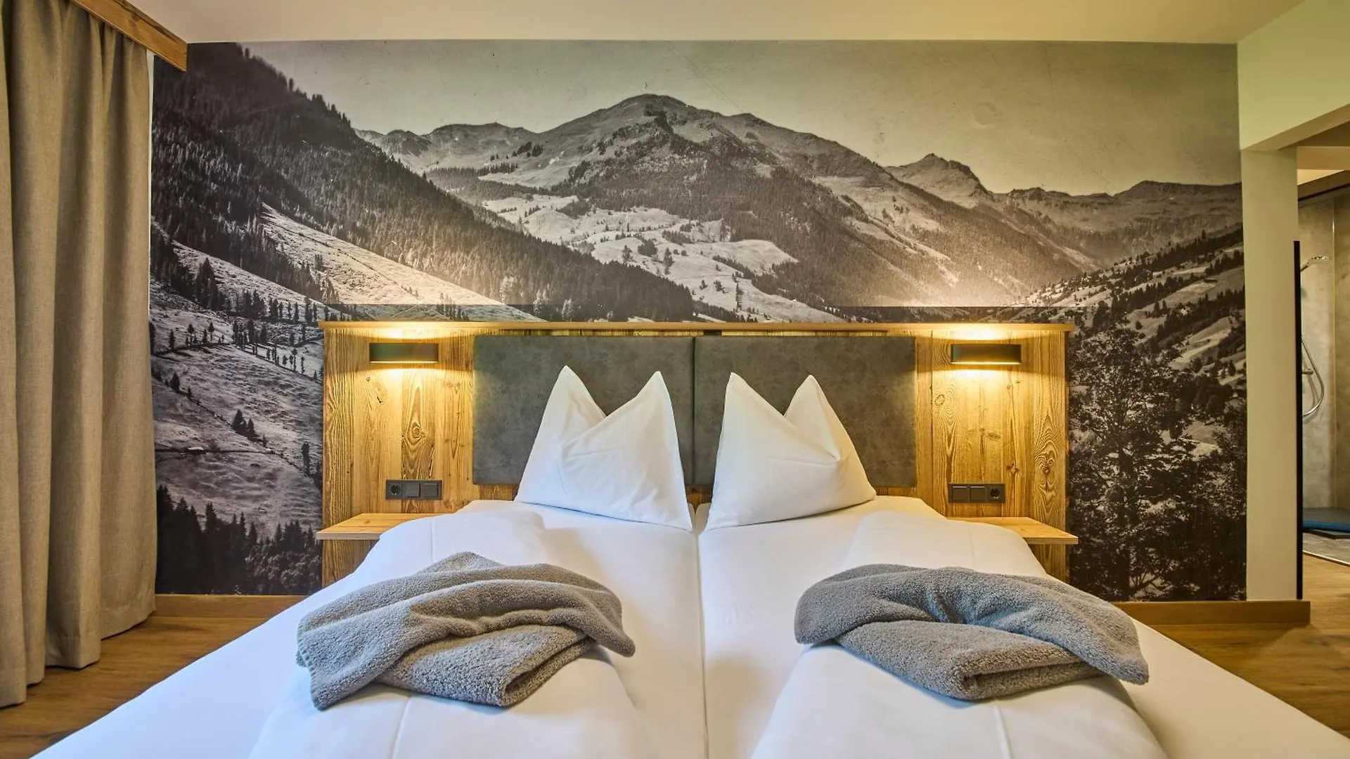 Hostel Eibinghof Bed & Breakfast & Swim Saalbach-Hinterglemm
